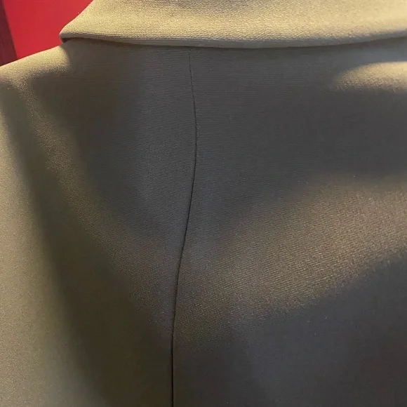 VINTAGE WOMENS JONES NEW YORK PLATINUM OLIVE GREEN PANTS SUIT - Picture 11 of 15